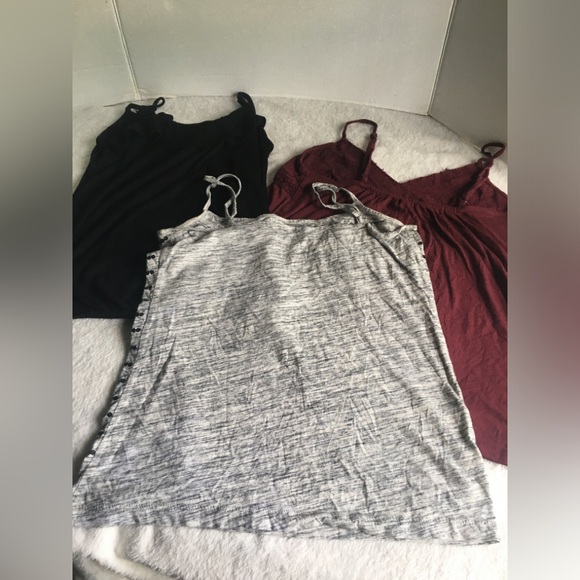 Lot of 3 Tank Tops Spaghetti Straps -Size Small - Loft American Eagle Wet Seal - Picture 8 of 10